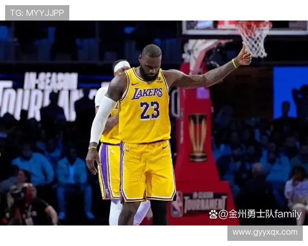 湖人迎战勇士季前赛詹姆斯领衔出战浓眉状态回暖引发期待